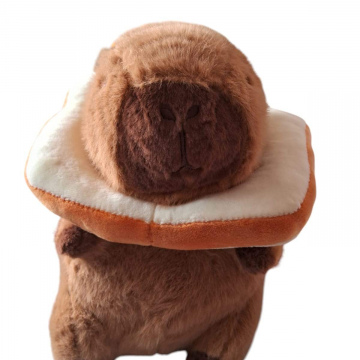 peluche de capibara con pan